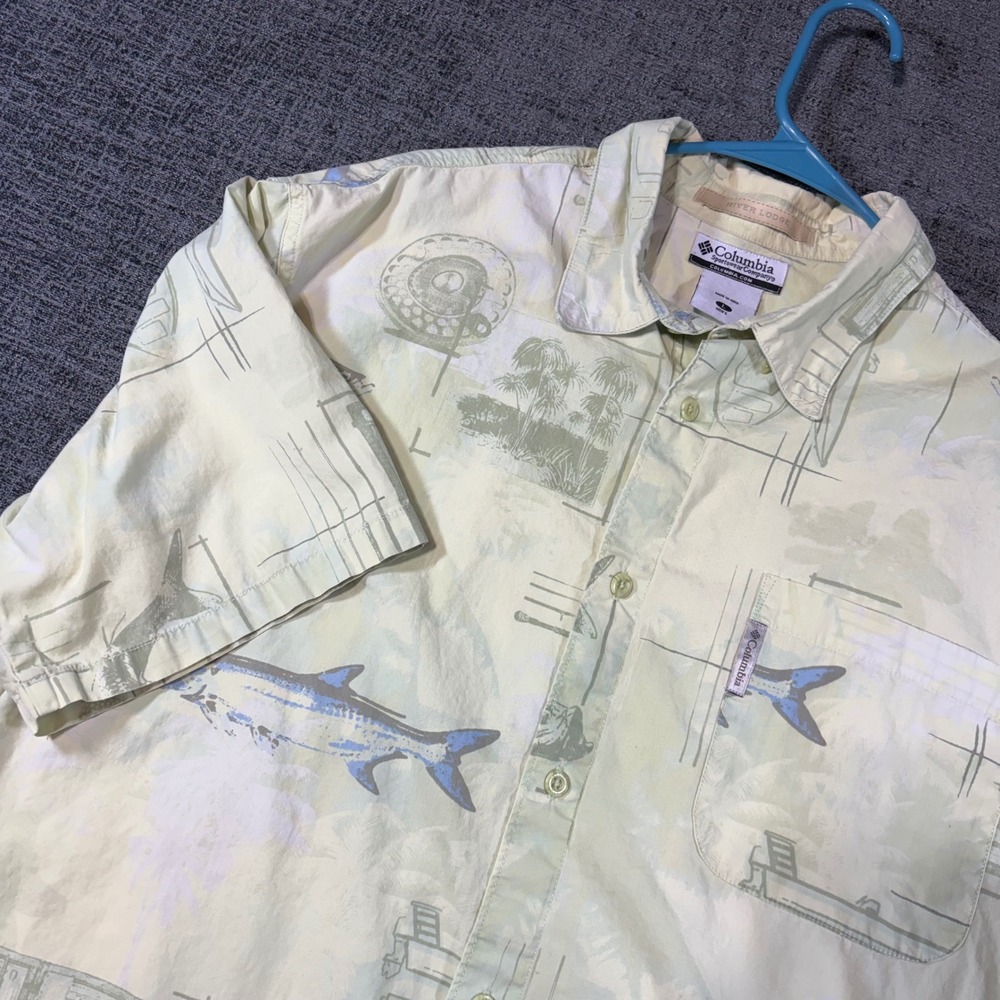 Columbia Fishing Shirt Large Yellow Graphic Print Short Sleeve River Lodge